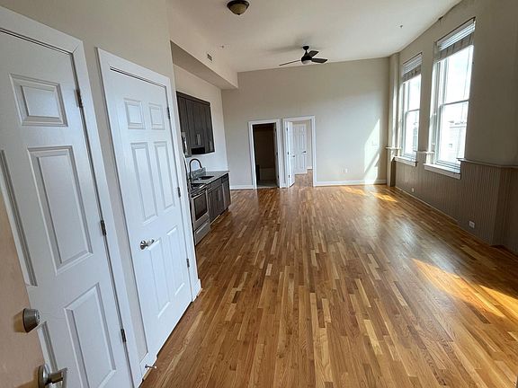 2nd image of 10 W Leigh St APT 13
