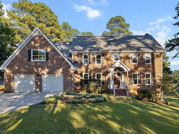 5413 W Oaks Dr, Fuquay Varina, NC 27526