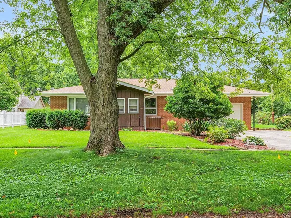 109 N 6th St, Chatsworth, IL 60921