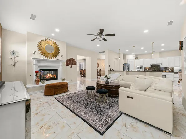 46211 Roadrunner Ln, La Quinta, CA 92253