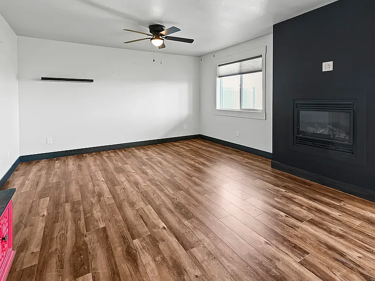 961 N Camas Ln — Photo 17