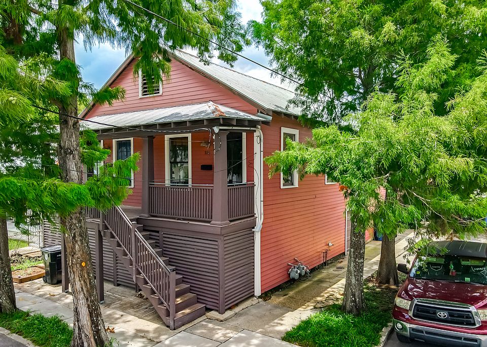 Shaded corner with great front porch