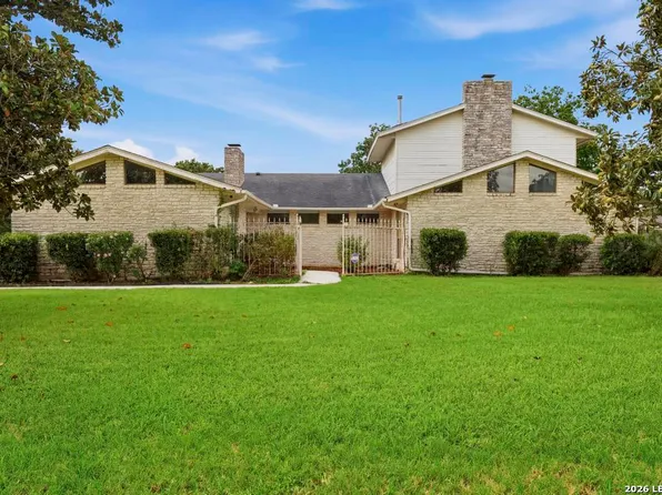 1633 WILLOW CREEK RD, Seguin, TX 78155