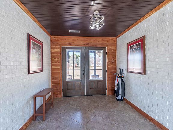 4th image of 6750 River Rd