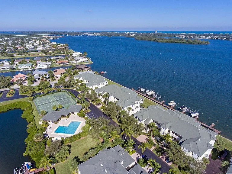 1890 Tarpon Ln #302 — Photo 39