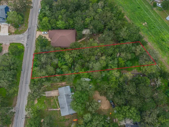 258 Lamaloa Ln, Bastrop, TX 78602