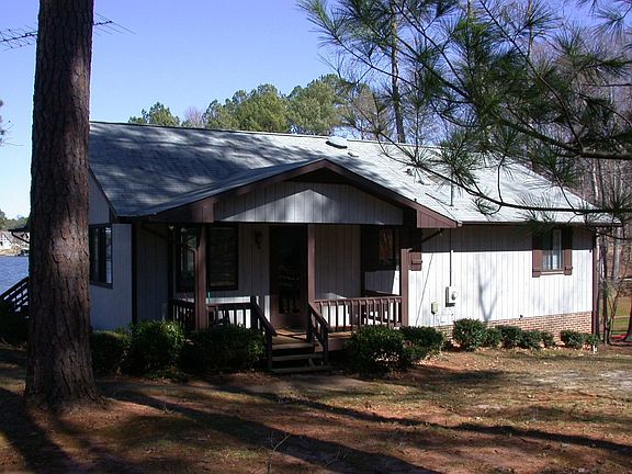 3rd image of 552 Poe Creek Dr
