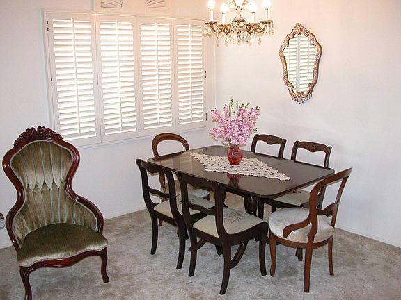 Elegant dining room