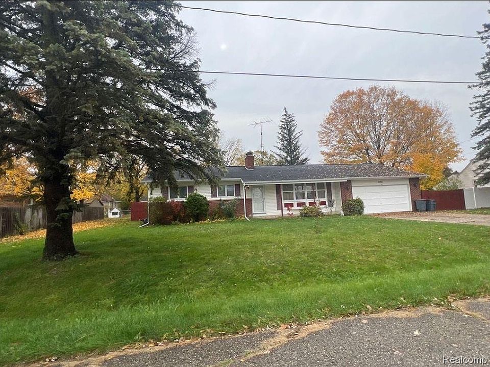 1st image of 2266 Bradford Dr