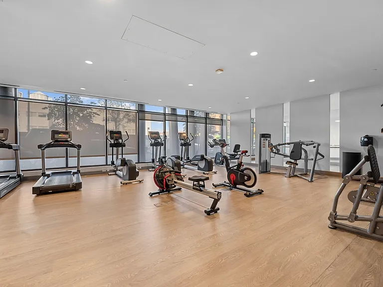 350 Clarkson Ave #307 — Photo 11