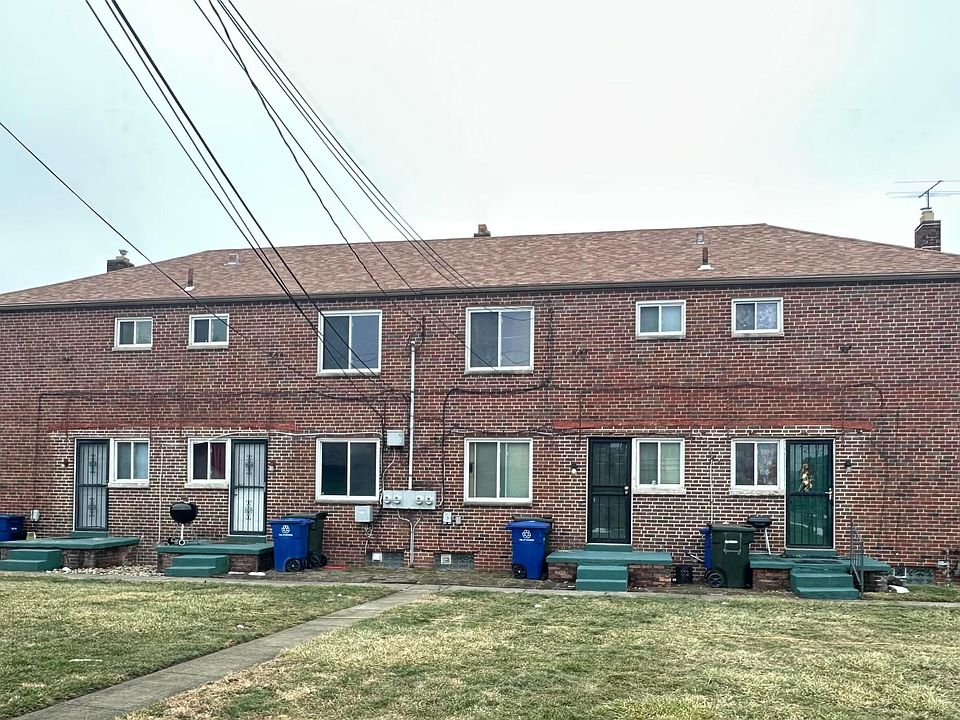 2nd image of 1212-1218 Wilson Ave