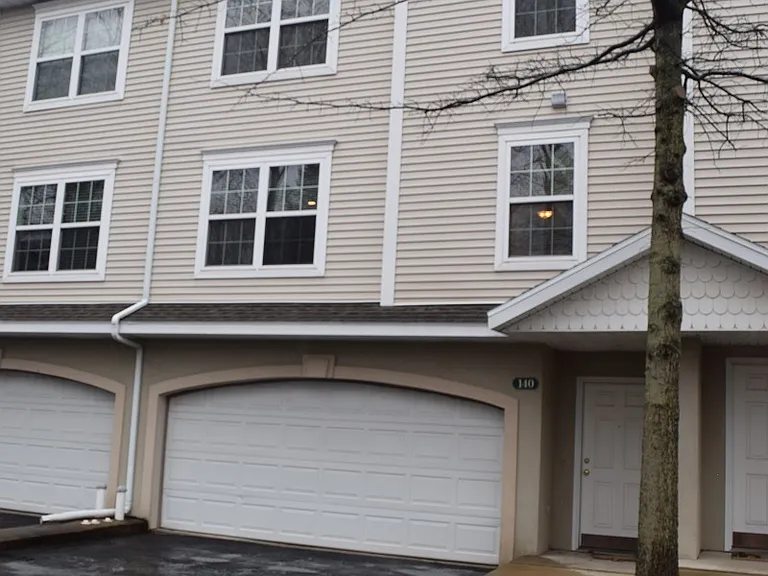 140 Kenley Ct #1 — Photo 1