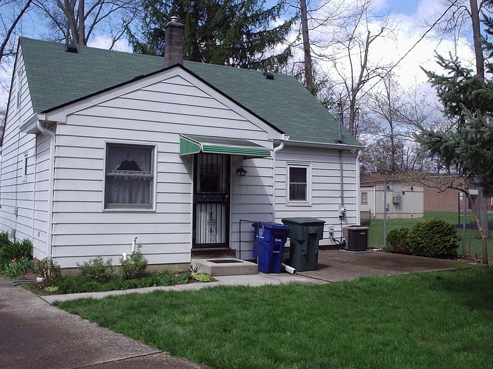2nd image of 136 N Chesterfield Rd