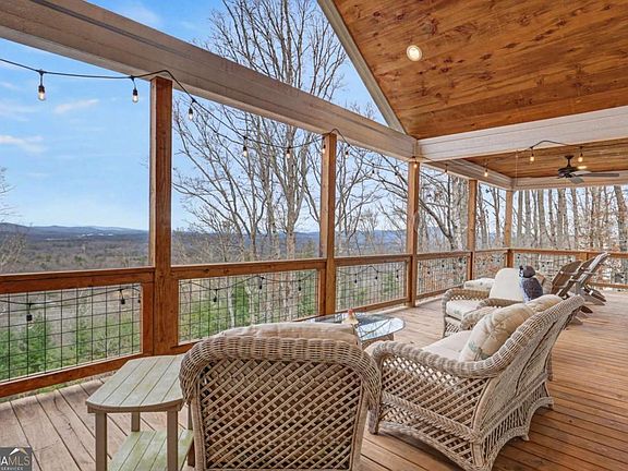 4th image of 574 Winding Rdg