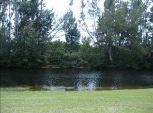 8840 SW 22nd St APT B, Boca Raton, FL 33433