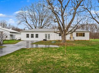1771 Burton Rd, Niles, MI 49120