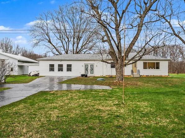 1771 Burton Rd, Niles, MI 49120