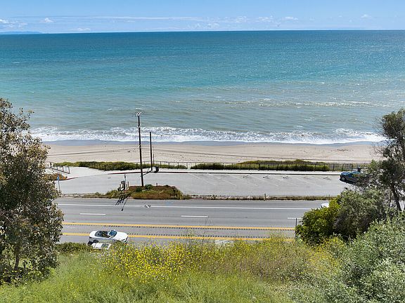 2nd image of 17504 Castellammare Dr