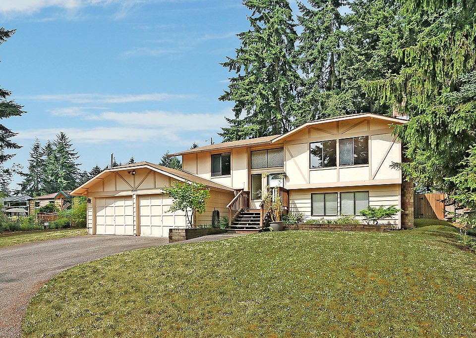 1st image of 19243 11th Ave NE