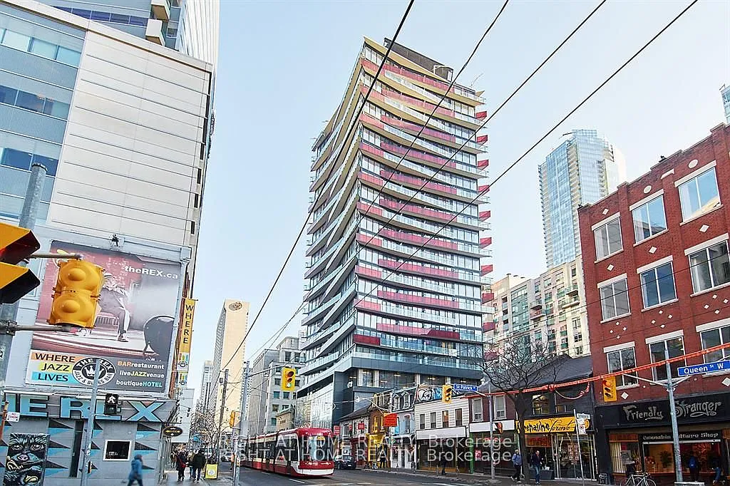 Building Photo - 215 Queen St W #2406