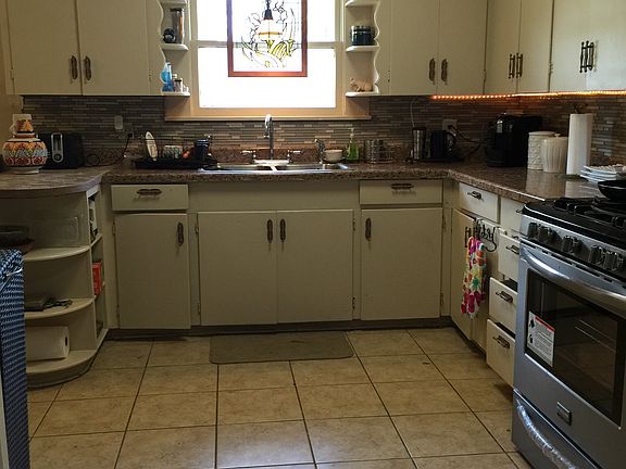 5th image of 1702 Mississippi St