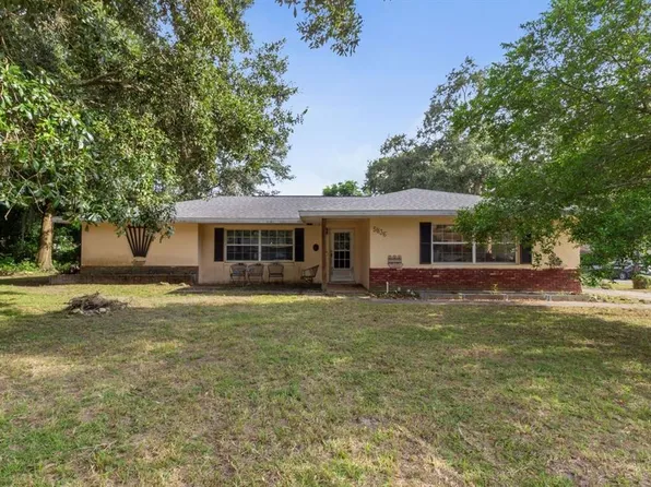 5836 W Pine Cir, Crystal River, FL 34429