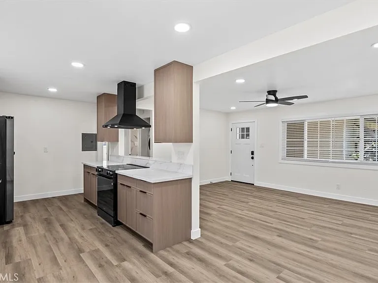 220 N Monte Vista St #C — Photo 10