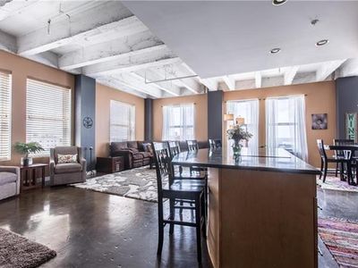 21 W 10th St APT 10C, Kansas City, MO, 64105