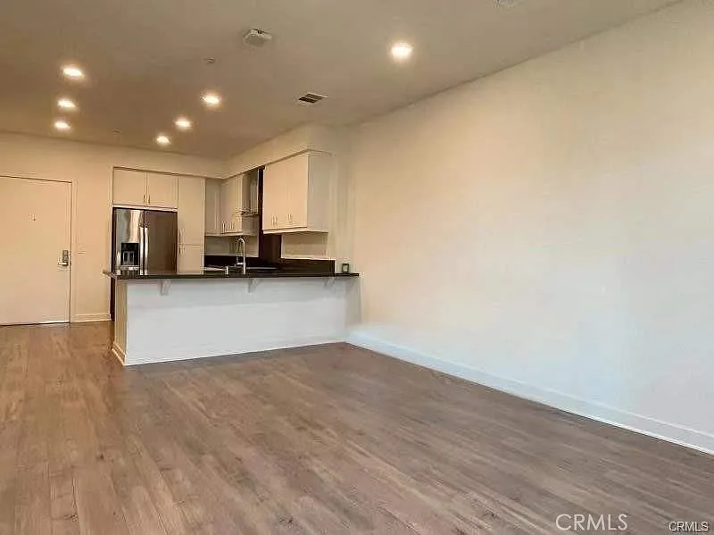 1 bed, 694 sqft, $2,800 — Photo 3