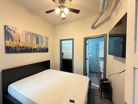 4th image of 44 E Utica St #1B