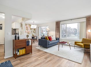 Independence Green Apts, Farmington, MI 48335