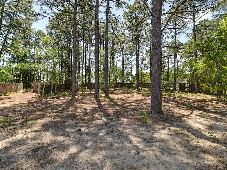 220 N Donar Dr — Photo 47