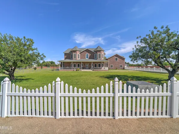 424 E LEHI Road, Mesa, AZ 85203