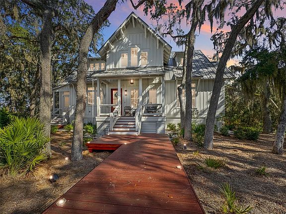 3rd image of 15 Sweetgrass Ct