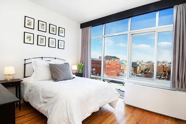 Sold by Brooklyn Bridge | media 9