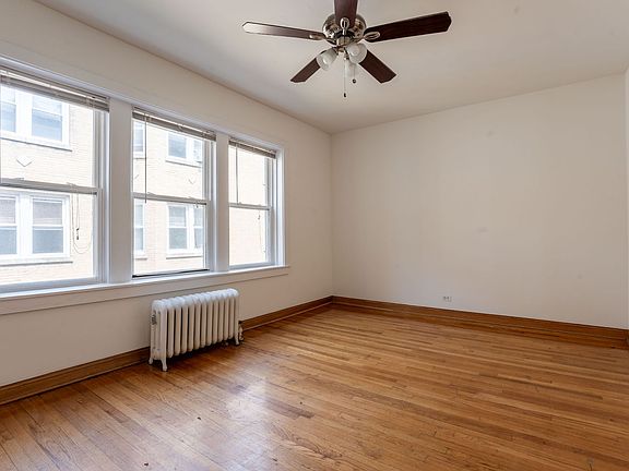 3rd image of 4440 N Western Ave #4442-2A