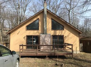 8341 Shannon Dr, Tobyhanna, PA