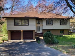680 Buckstone Dr, Southampton, PA
