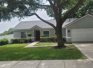 831 Maple Forest Ave, Minneola, FL 34715