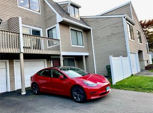 222 Crosswoods Rd UNIT 222, Branford, CT 06405