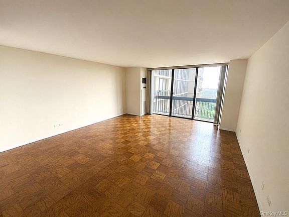 5th image of 27110 Grand Central Parkway #25Y