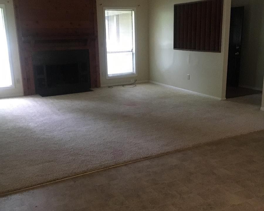 2nd image of 3401 Darden Rd