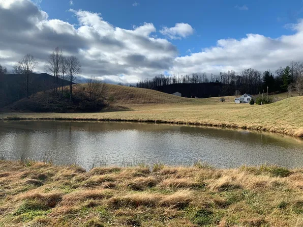 3968 Naff Rd, Boones Mill, VA 24065