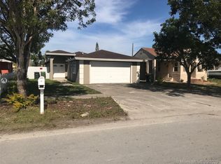 1047 NW 9th Ct, Homestead, FL 33030