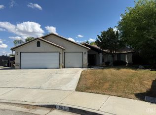 507 Meadow Grove Ct, Bakersfield, CA 93308