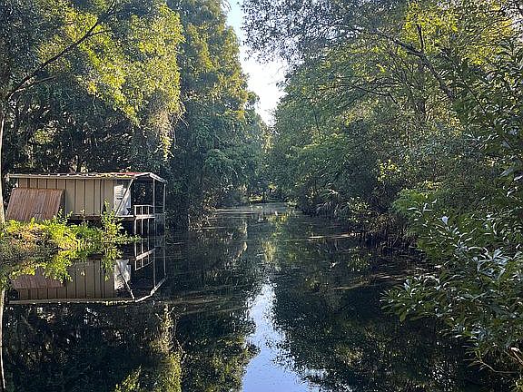 Canal to the river & Lakes