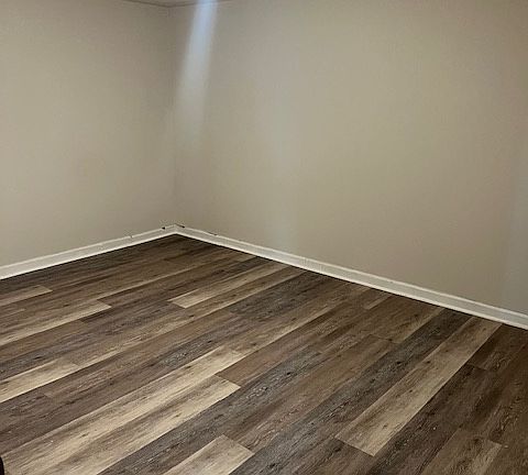 5th image of 2879 Cherokee Dr