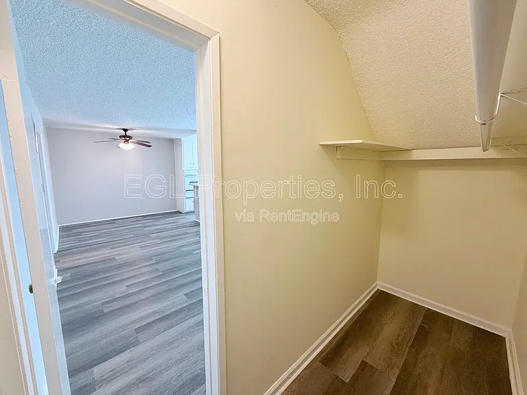 362 N San Vicente Blvd #D — Photo 11