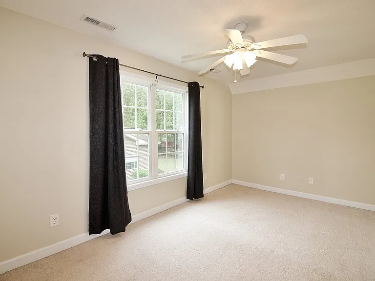 129 Lori Ln — Photo 40