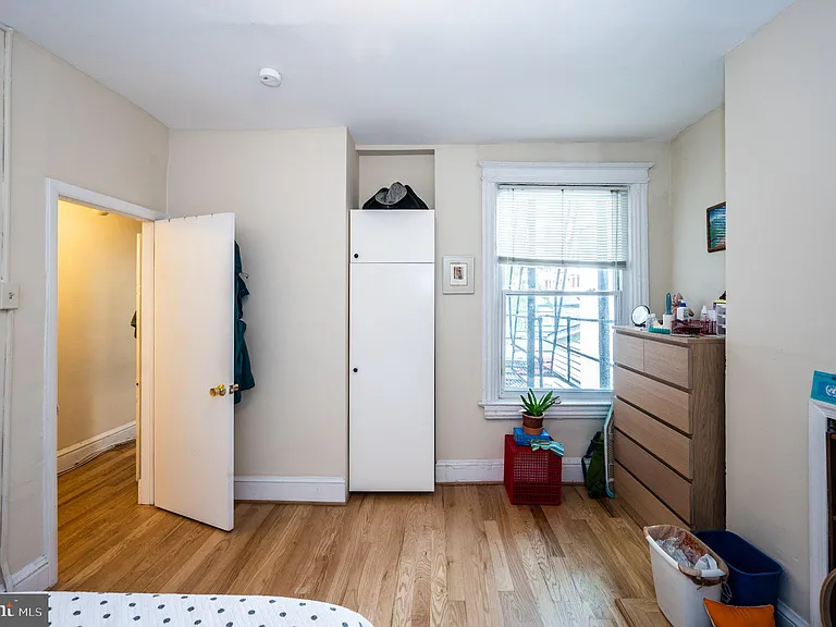 2470 Ontario Rd NW — Photo 17